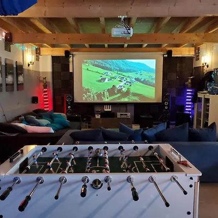 Stunning Industrial Loft In A Former Power Plant Schaltzentrale شقة إسن